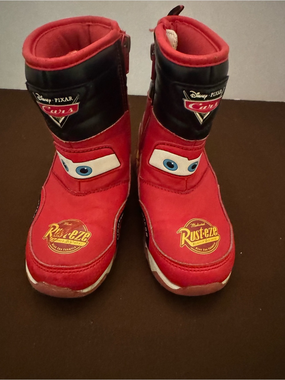 Disney Pixar Cars Lightning McQueen Kids Light Up Boots Size 10 Winter Boots